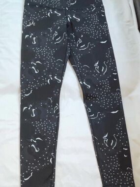 Under Armour ColdGear Women's Compression Leggings M Black White Geometric